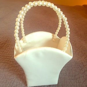 Flower girl basket